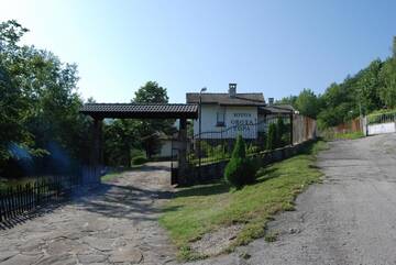 Фотографии Дома для отпуска Sveta Gora Hotel г. Орешак (Болгария) №4 Фото Дома для отпуска Sveta Gora Hotel г. Орешак 4