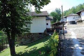 Фото номера Дом с 2 спальнями Дома для отпуска Sveta Gora Hotel г. Орешак 9